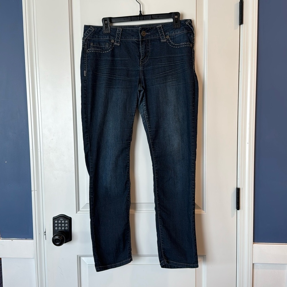Maurices Womens Jeans Size Large short Regular Denim Skinny Jeans
